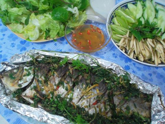 Thịt cá chép nướng giấy bạc thơm ngọt, không ngấy nên thích hợp cho người muốn giảm cân