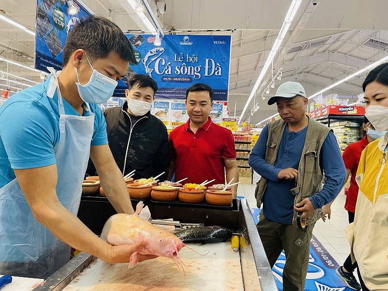 Quảng bá thương hiệu cá Sông Đà tại siêu thị GO! Big C , Top Market