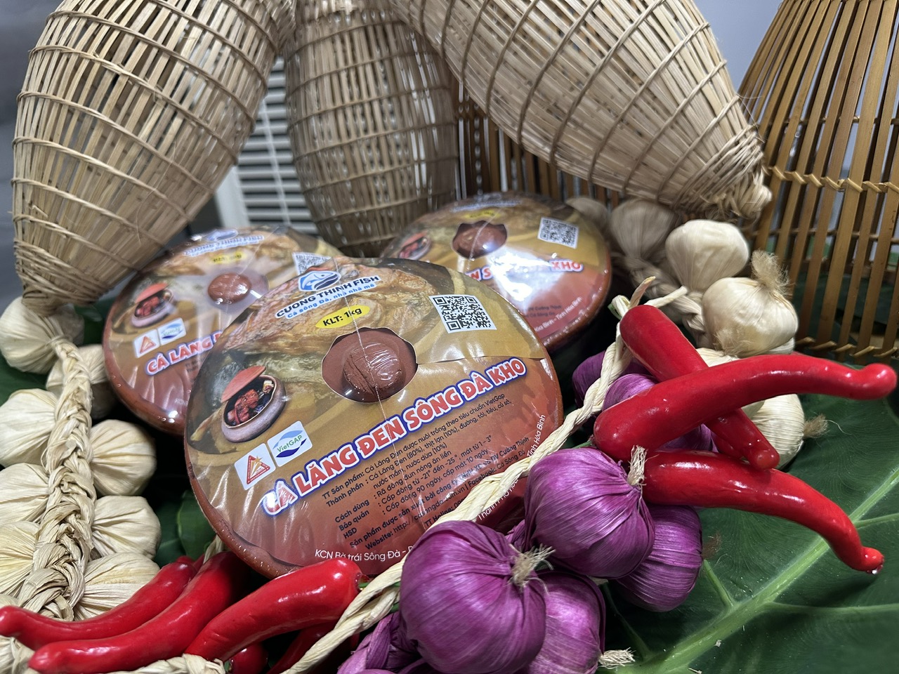 Cá Lăng đen sông Đà kho